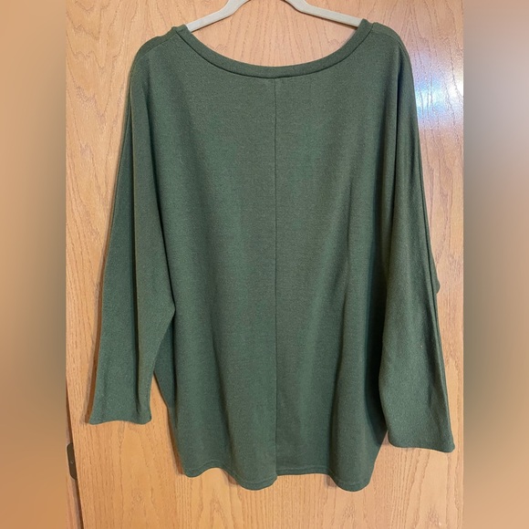 Green sweater, Zanzea brand, green, size large - Picture 2 of 3